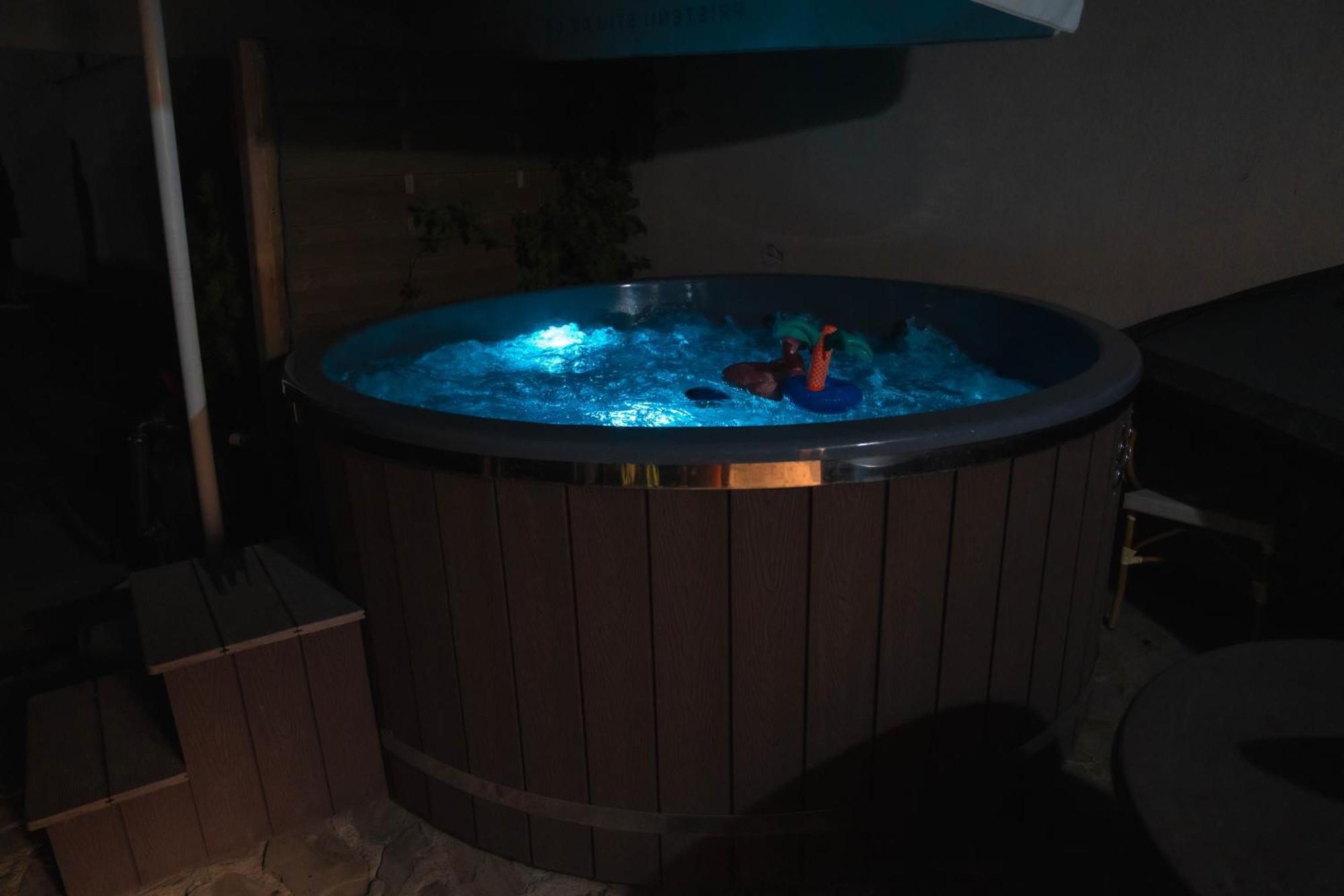 ホテル Casa Alis オラデア エクステリア 写真
